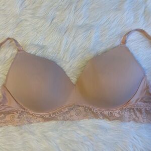 Blake & Co Wireless Bra Women Size 40DD Pink Lightly Lined Wirefree Back Closure